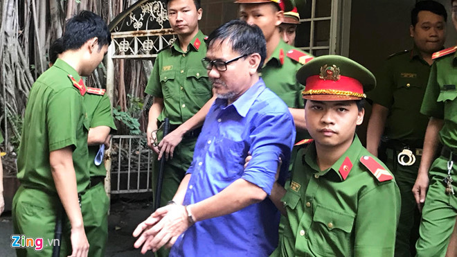 Tuyên truyền chống Nhà nước, bác sĩ lãnh 4 năm tù