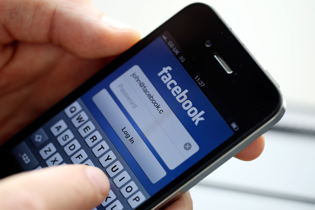 Cách xóa lịch sử tìm kiếm trên Facebook