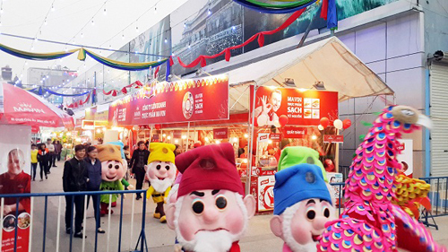 600 gian hàng quy tụ tại Hội chợ Xuân Giảng Võ 2018