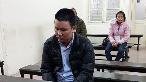 Hà Nội: Khống chế con tin, ép cảnh sát lái xe đưa về quê