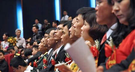 Số lượng phó giáo sư tăng đột biến: Có phải 