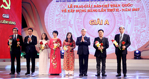 Trao giải Búa liềm vàng cho 54 tác phẩm báo chí