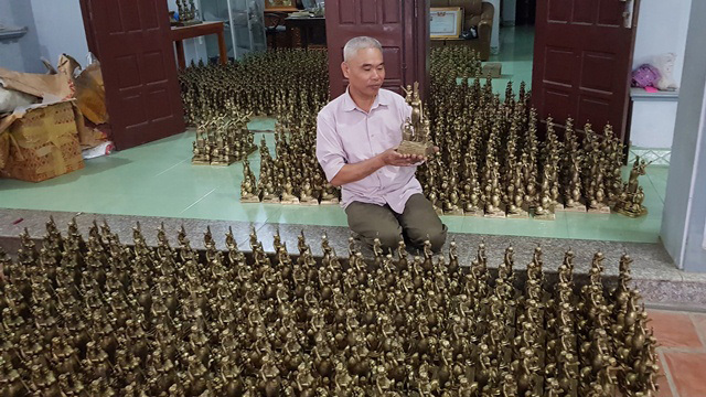 Gặp người đúc 1.000 tượng mẹ Âu Cơ làm quà tặng APEC