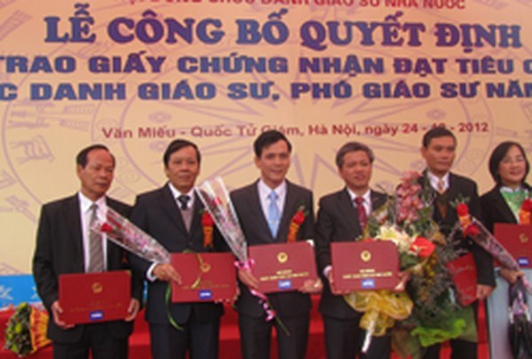 Hàng loạt GS, PGS không có bài báo ISI/Scopus