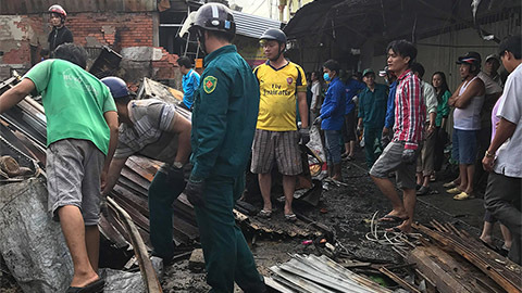 Cháy chợ ngày gần Tết, hai vợ chồng mắc kẹt chết thương tâm