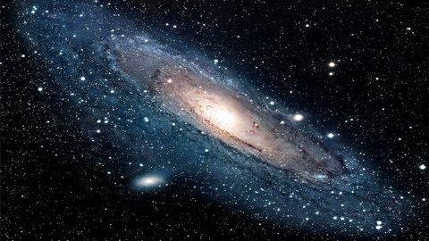 Giải Ngân Hà Là Gì? Tìm Hiểu Về Thiên Hà Chứa Hệ Mặt Trời
