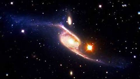 Tìm hiểu thiên hà xoắn ốc 