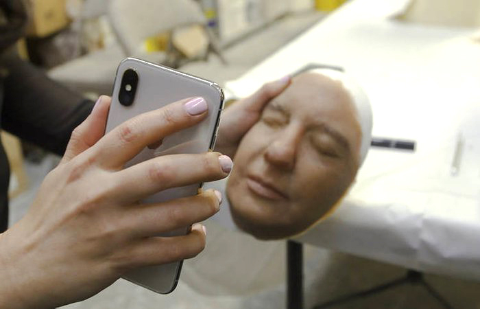 Tất cả iPhone trong năm nay đều được trang bị FaceID