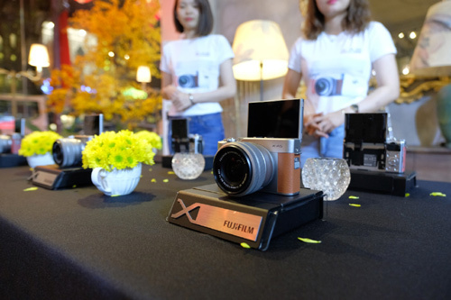 Fujifilm X-A5 - máy ảnh hoàn hảo để chơi Tết