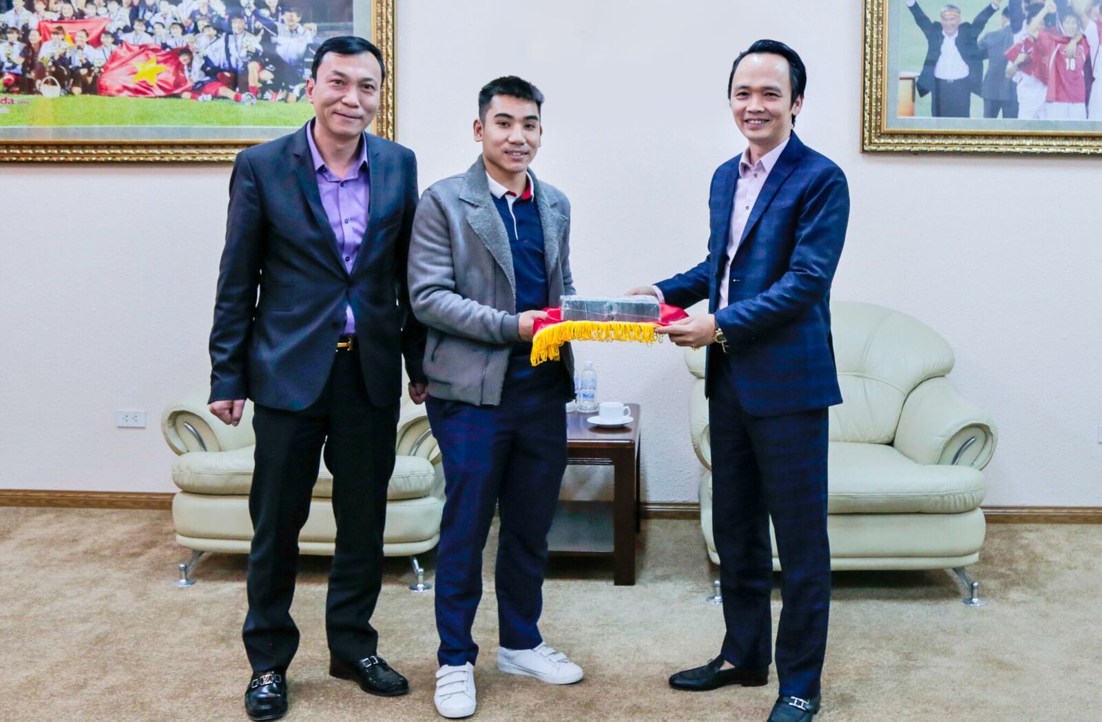 U23 Việt Nam nhận thưởng 2 triệu USD, tiền về trước Tết