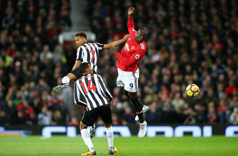 Newcastle vs MU: Ngáng đường bầy Quỷ đỏ