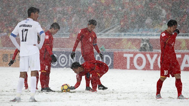Khoảnh khắc muốn xem lại nhiều lần nhất của bóng đá Việt năm qua