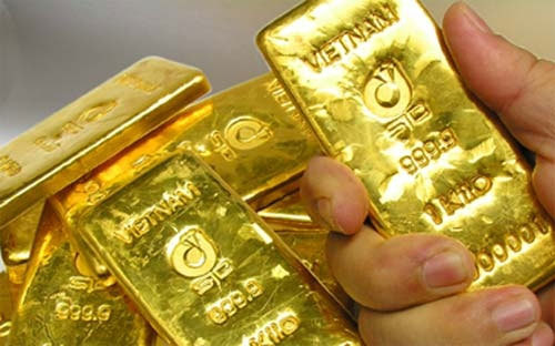 Giá vàng hôm nay 22/2: Áp lực tăng cao, vàng treo trên đỉnh