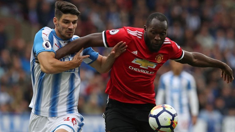 Lịch thi đấu bóng đá hôm nay 17/2 (mùng 2 Tết)