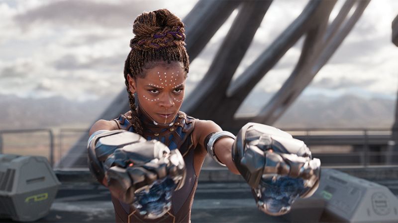 Bom tấn 'Black Panther' dự báo đốt cháy các phòng vé