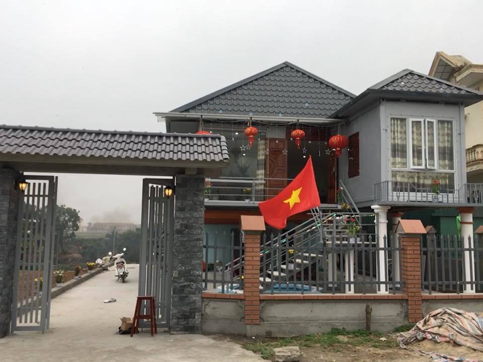 Ngôi nhà 'độc, dị, lạ' dựng từ 2 thùng container, chi phí chỉ 500 triệu