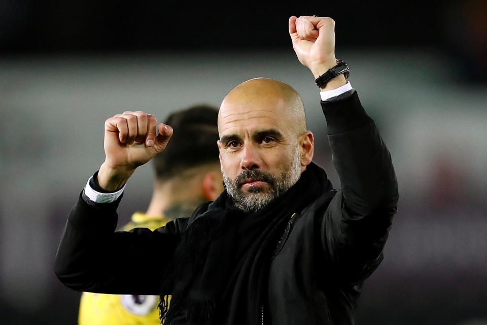 Guardiola ký hợp đồng 