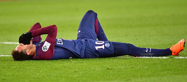 Neymar chấn thương