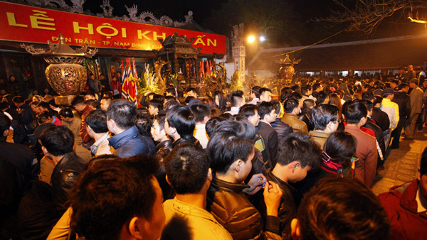 Lễ hội Đền Trần Nam Định: Còn ai xin ấn?