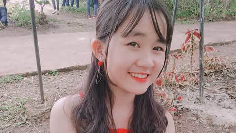 Bé gái 12 tuổi mất tích, người mẹ vô vọng đi tìm