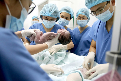 Bệnh viện Phụ sản Trung ương hợp tác với Vinmec Hạ Long