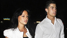 Ronaldo bị phơi bày chuyện chăn gối giữa tin đồn đồng tính