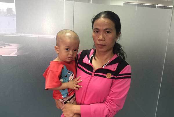 Xong Tết “vét” được 3 triệu đồng làm sao đủ cứu con