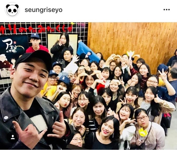 Seungri (Big Bang) xuất hiện chóng vánh ở Hà Nội