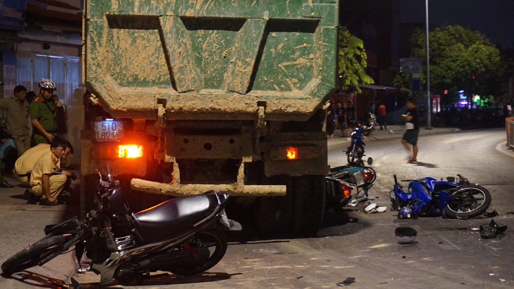 Tạm giữ tài xế vụ tông xe hàng loạt ở Sài Gòn