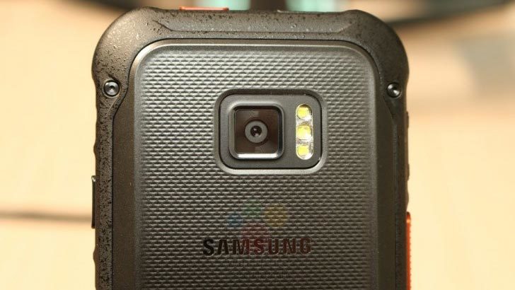 Lộ hình ảnh smartphone siêu bền mới của Samsung