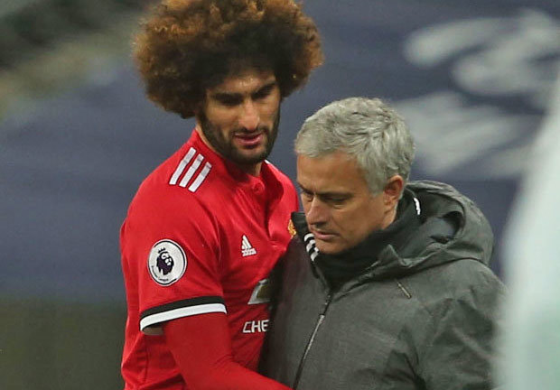 Mourinho bất lực nhìn Fellaini rời MU, đàm phán Roma