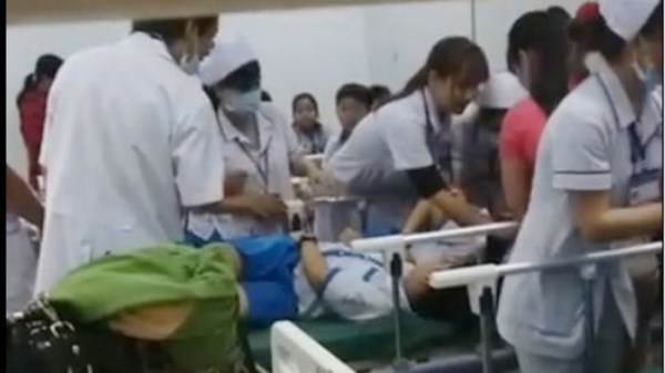 Hơn 70 học sinh nhập viện nghi do ngộ độc thực phẩm