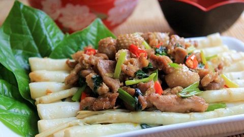 Cơm ngon hơn với thịt vịt xào măng trúc