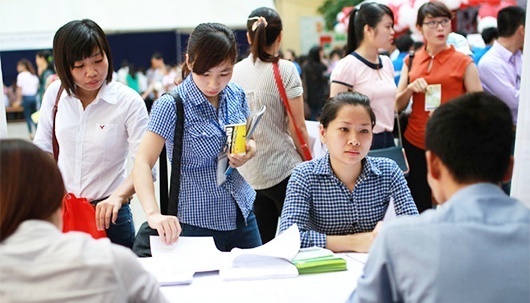 Sinh viên mới ra trường kỳ vọng mức lương 700 – 1.000 USD/tháng