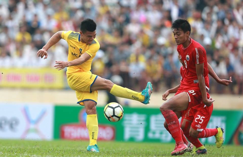 Chơi thiếu người, SLNA vẫn bất bại ở AFC Cup