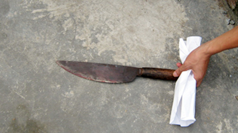 Va chạm khi đào mương, xóm trưởng bị đâm tử vong