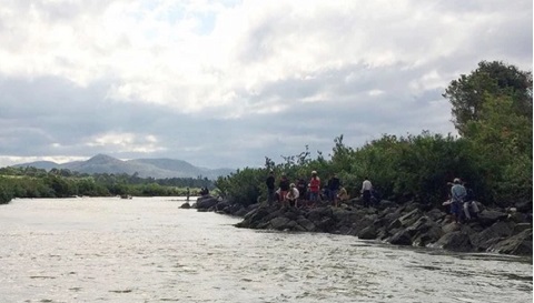 3 học sinh mất tích trên sông Ba, thi thể cuốn trôi hơn 3km