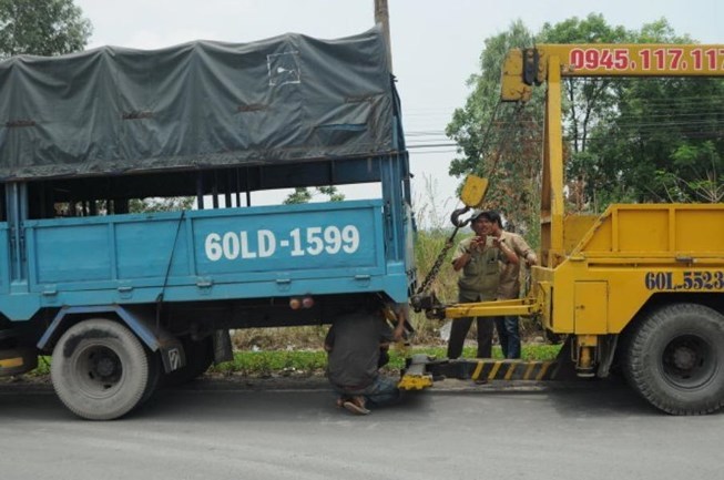 Kéo ô tô thế nào cho đúng luật?