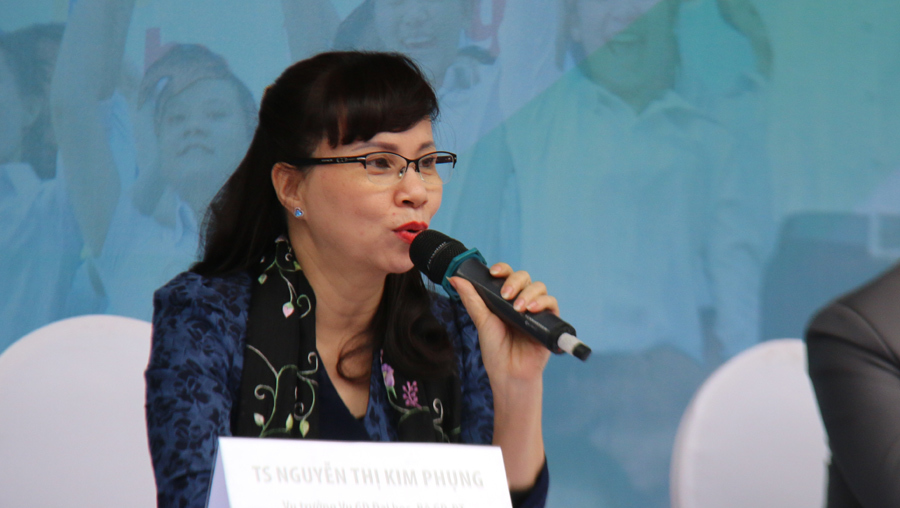 ‘Không có quy định 5 điểm mỗi môn mới đỗ tốt nghiệp’