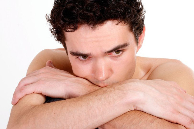 Làm sao để nói được với bạn trai đồng giới rằng tôi mang HIV?