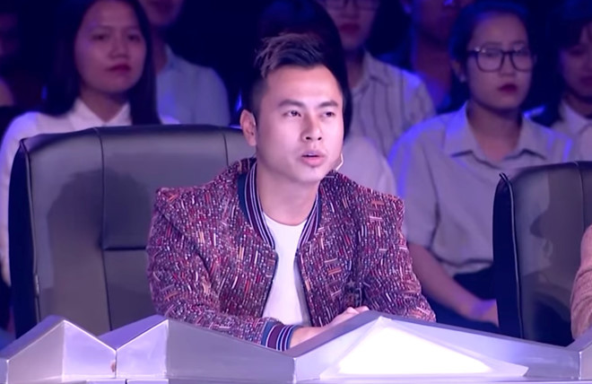 Dương Cầm lại ngồi ghế nóng sau khi gây bão ở 'Sao đại chiến'
