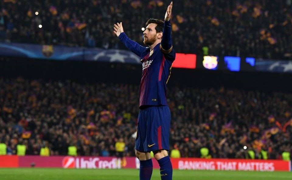 Barcelona: Xem hình ảnh của đội bóng Barcelona, những cầu thủ tài năng, cá tính và đầy nhiệt huyết. Được xem là một trong những đội bóng hàng đầu thế giới, bộ sưu tập ảnh này chắc chắn sẽ làm bạn hài lòng với những khoảnh khắc tuyệt vời trong sân cỏ.