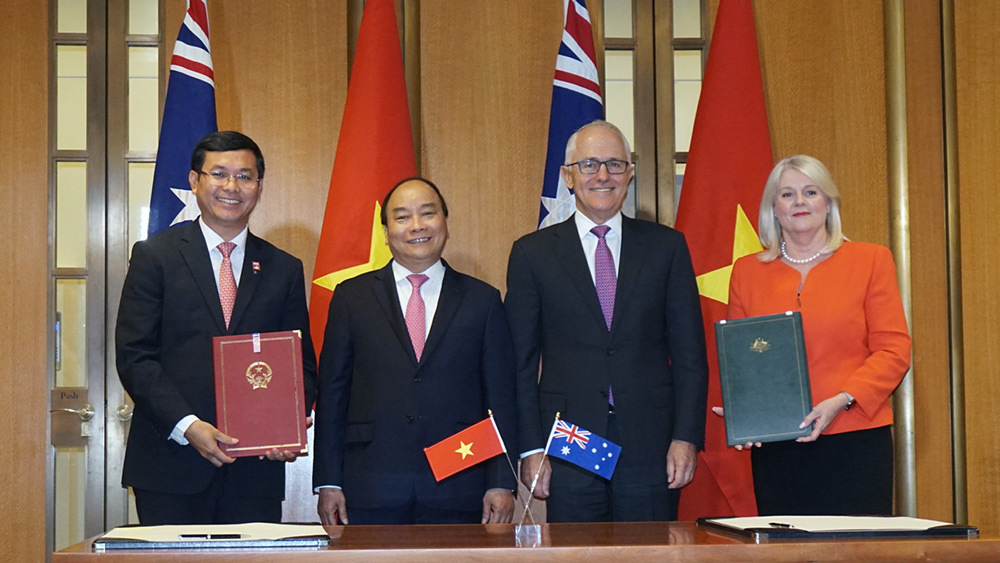 Việt – Úc ký hàng loạt văn kiện hợp tác