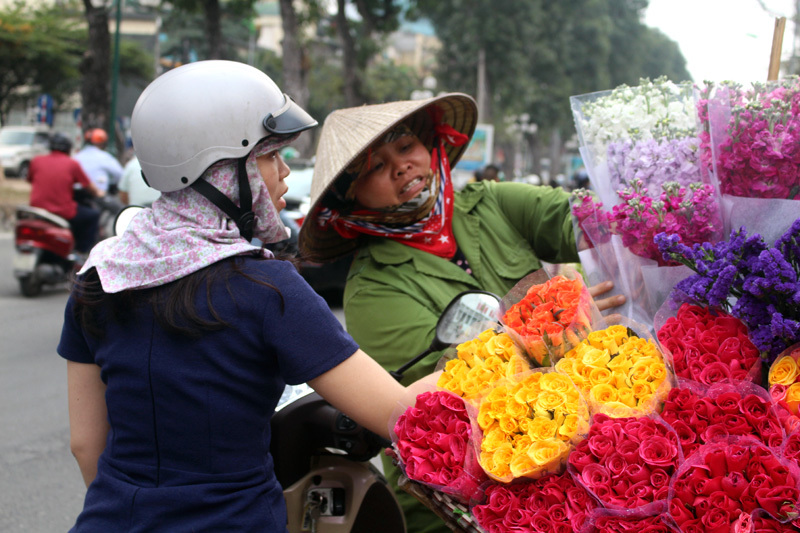 Đại gia đình bỏ quê lên phố, mỗi ngày đạp xe 50 km kiếm sống