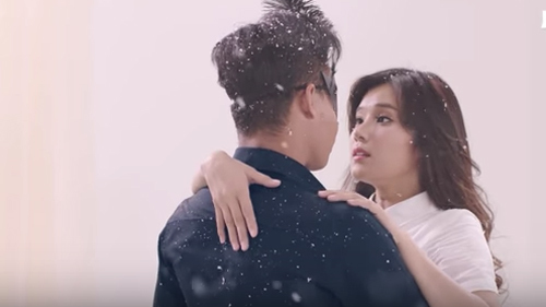 MV 'Nụ hôn đánh rơi' của Hoàng Yến Chibi đốn tim người yêu nhạc