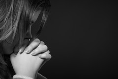 Nhân tình chồng bẫy tôi bằng vài bức ảnh, chồng đã nằng nặc đòi ly hôn