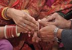 Chuyện hy hữu: Giúp vợ mới cưới kết hôn với tình cũ