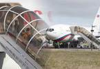 Chiếc máy bay VIP chở 23 nhà ngoại giao Nga về nước