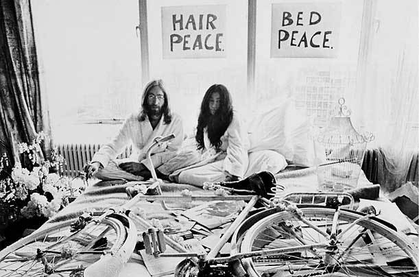 John Lennon và bộ ảnh chống chiến tranh Việt Nam để đời
