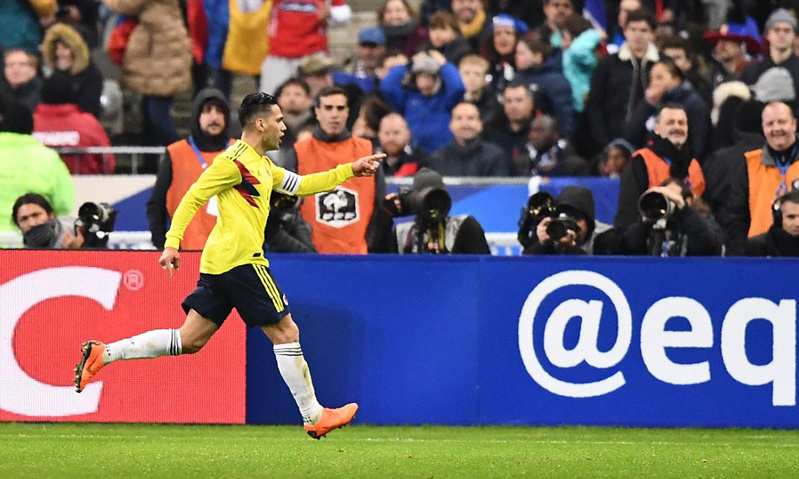 Pháp thua sốc Colombia sau khi dẫn trước 2 bàn